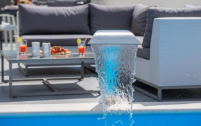 King Luxury Apartment with private Pool